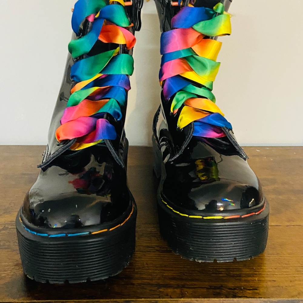 Women combat boots
